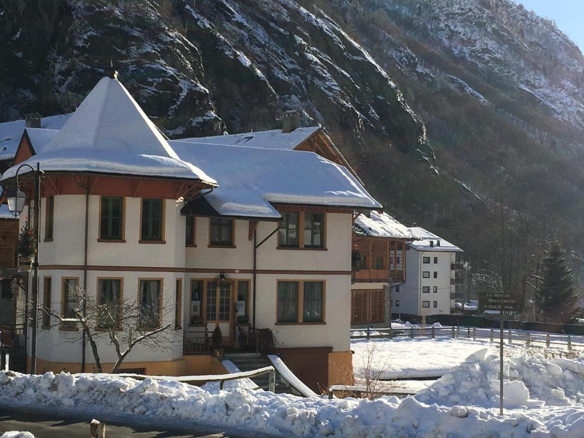 L'Aria Di Casa Acomodação com café da manhã Alagna Valsesia Exterior foto