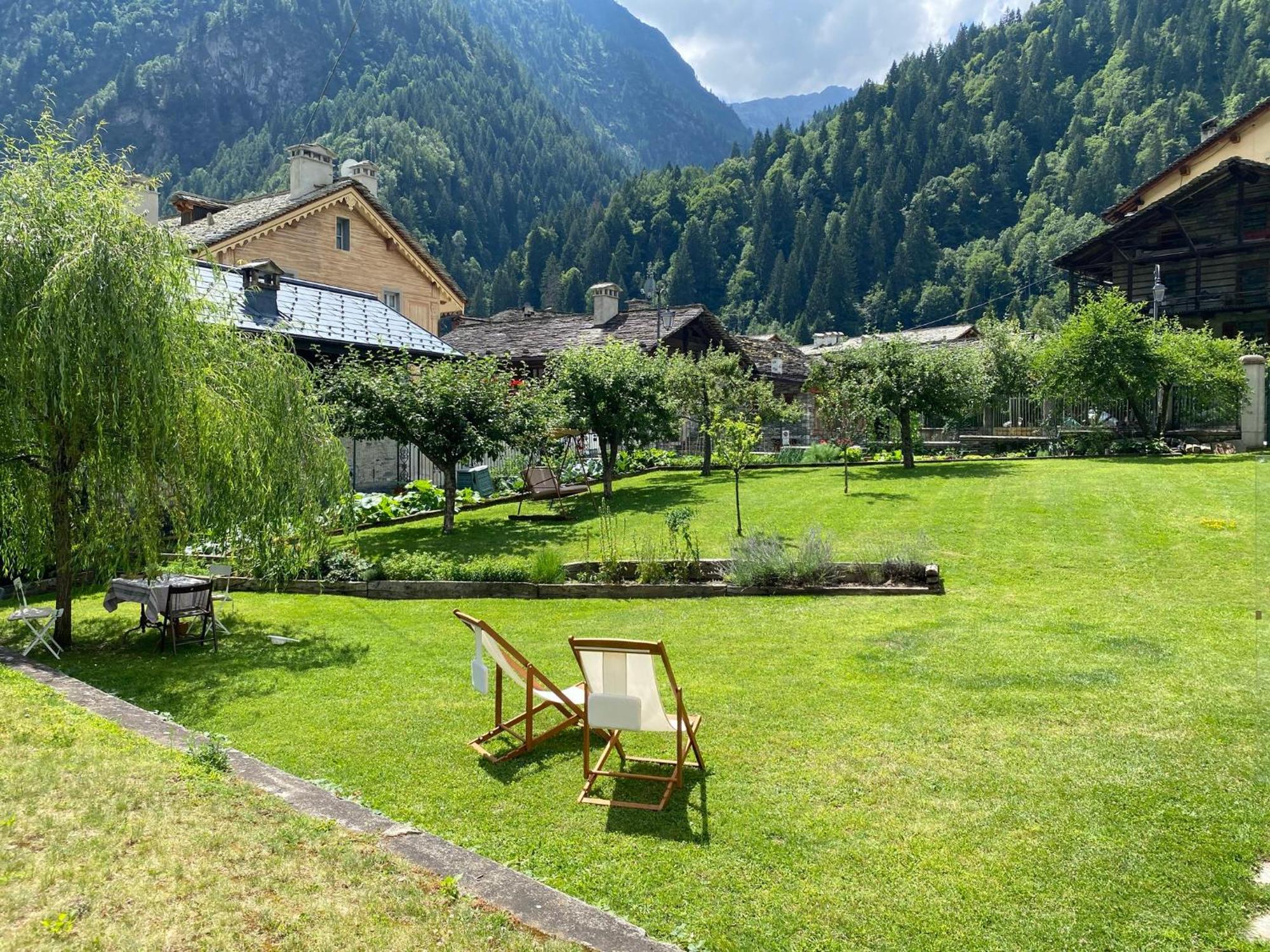 L'Aria Di Casa Acomodação com café da manhã Alagna Valsesia Exterior foto