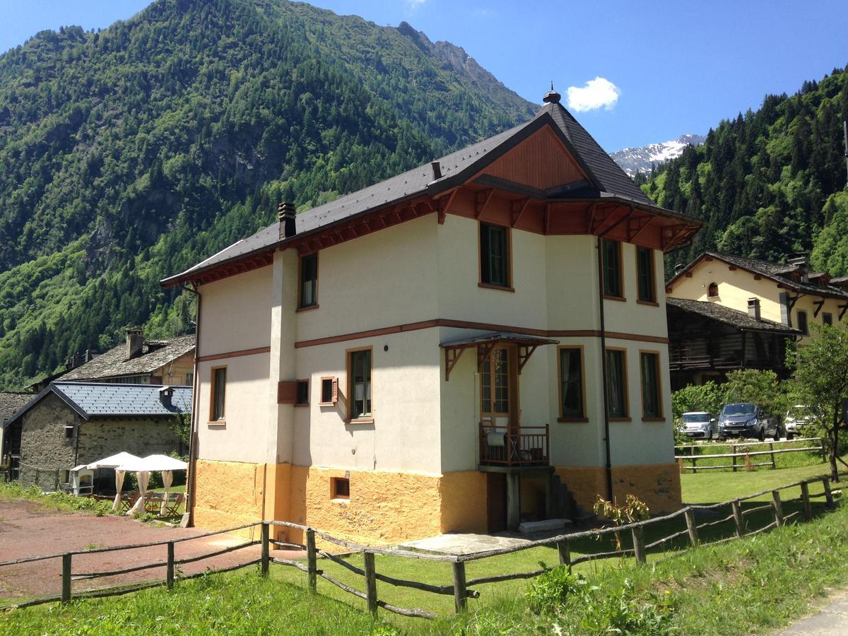 L'Aria Di Casa Acomodação com café da manhã Alagna Valsesia Exterior foto