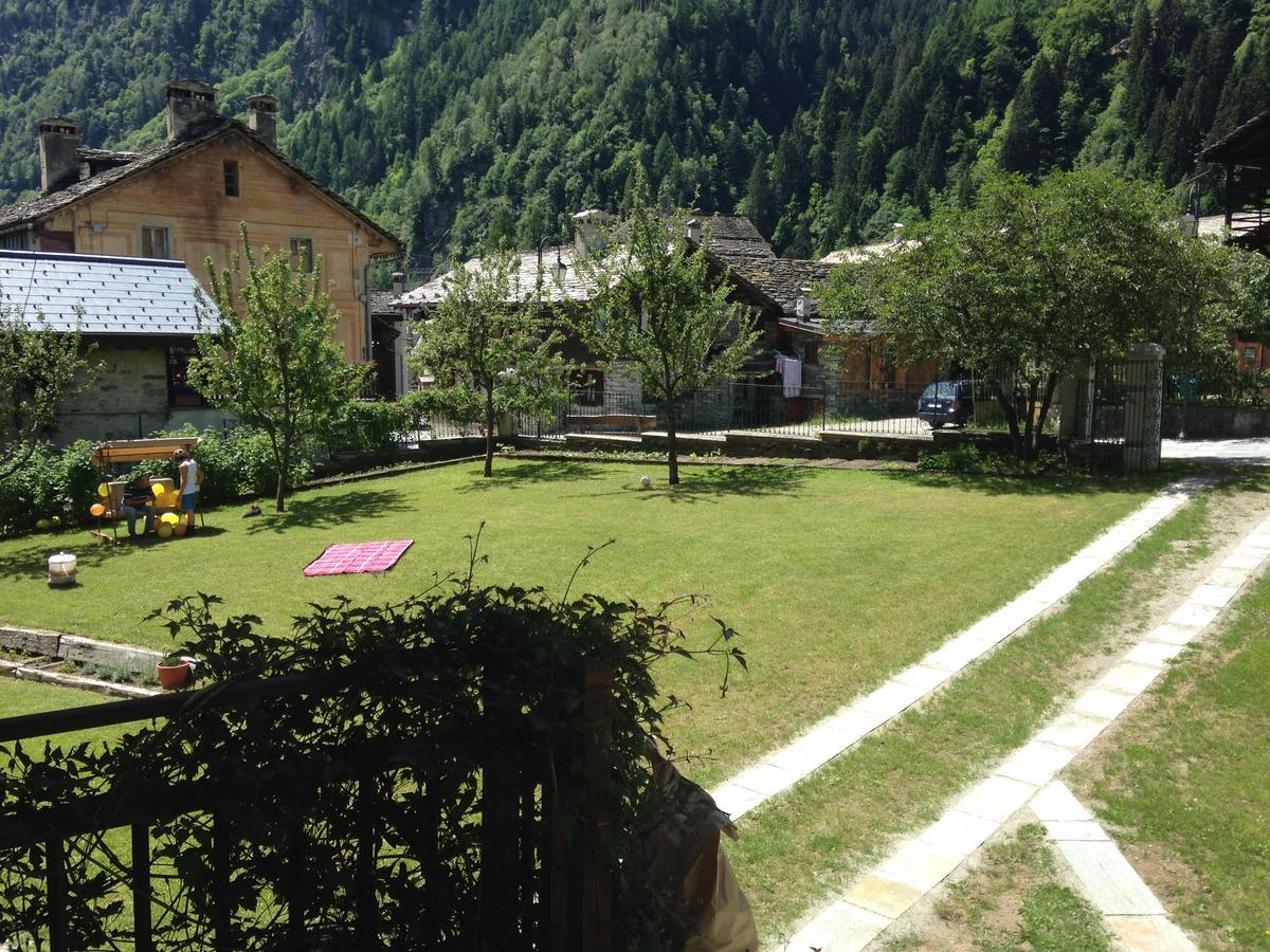 L'Aria Di Casa Acomodação com café da manhã Alagna Valsesia Exterior foto